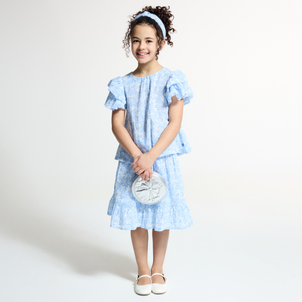 بلوزة مطبوع عليها بأكمام مكشكشة زرقاء اللون للفتيات